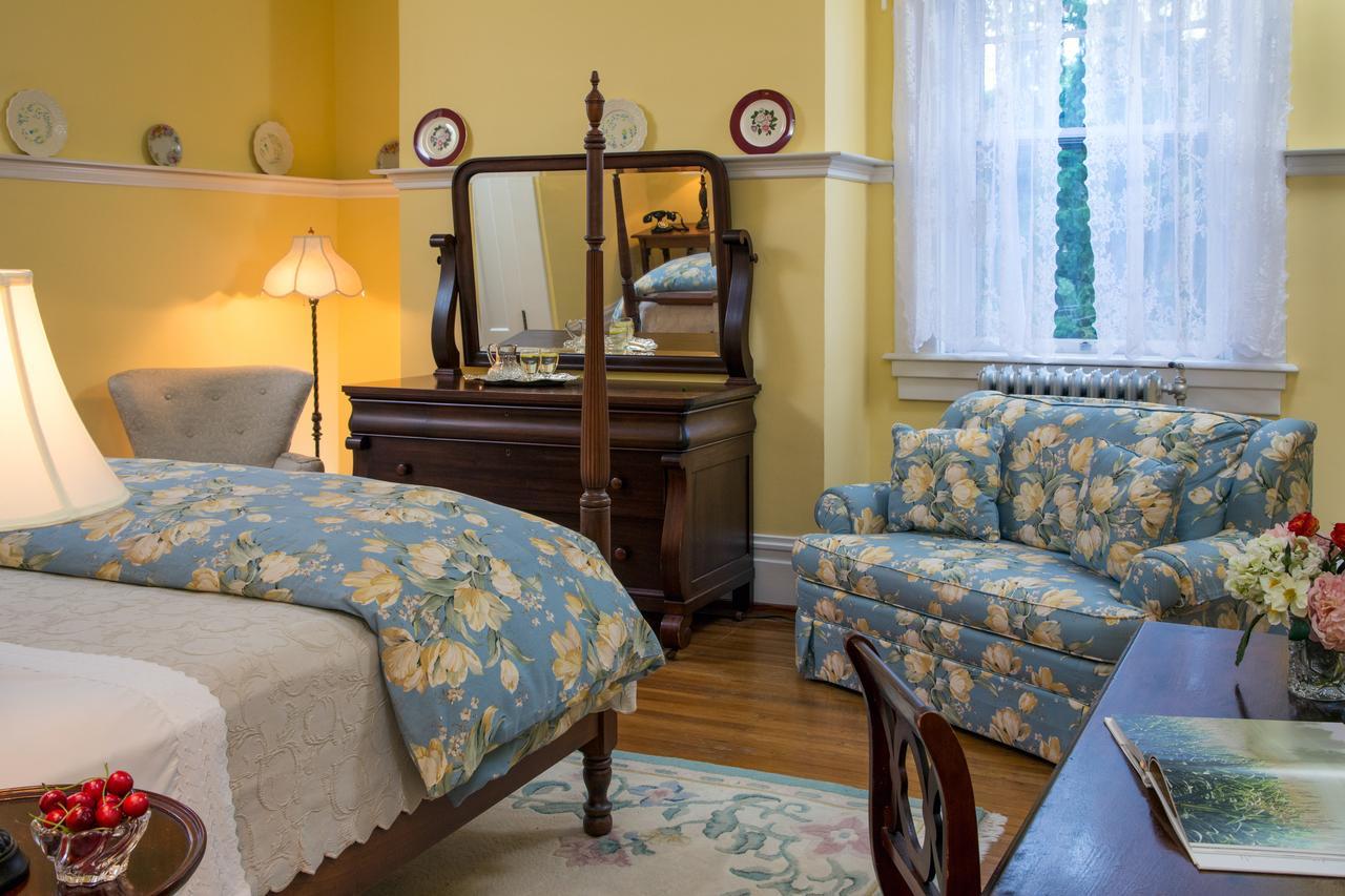 Mercersburg Inn Eksteriør bilde
